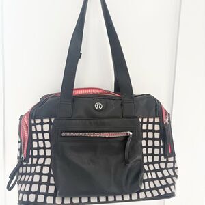Lululemon Black & White Grid Duffel Gym Bag (Peeling)